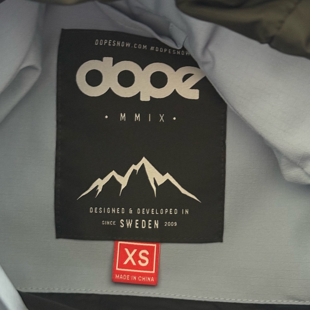 DOPE Snow Jacket - Picture 7 of 8
